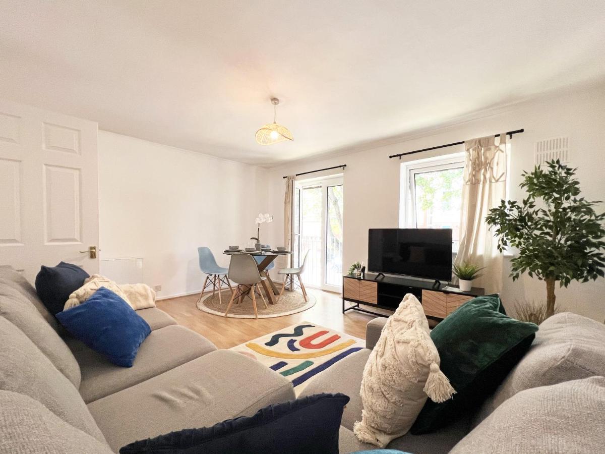 Beautiful Windsor 2 Bed, Perfect Location, 5 Mins Walk To Centre, Free Parking, Legoland, Ascot Leilighet Eksteriør bilde
