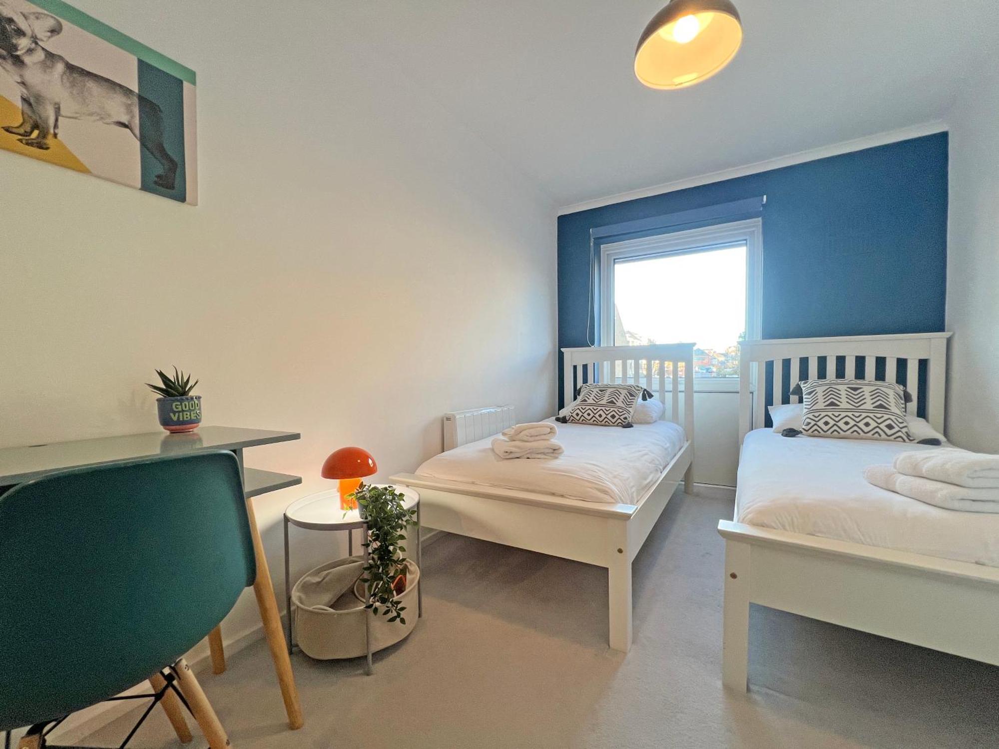 Beautiful Windsor 2 Bed, Perfect Location, 5 Mins Walk To Centre, Free Parking, Legoland, Ascot Leilighet Eksteriør bilde